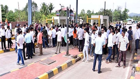 ओसरगाव टोल वसुलीला स्थगिती