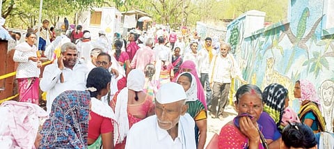 Ashadhi wari 2023 : काकडा… न्याहारी अन् मेट्रो सफारी ! वारकर्यांचा दिनक्रम राहिला व्यग्र