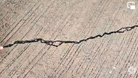 रत्नागिरी : परशुराम घाटातील काँक्रीटला तडे