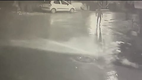 नाशिक : बिबट्याचा पादचारी नागरिकांवर जीवघेणा हल्ला