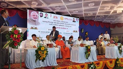 सोलापूर जिल्हा पर्यटनक्षेत्र म्हणून जाहीर करणार : मंगलप्रभात लोढा यांची घोषणा