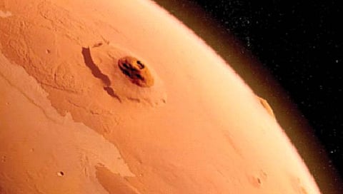 मंगळावर जीवसृष्टीला आधारभूत जैविक रेणूंचे भांडार