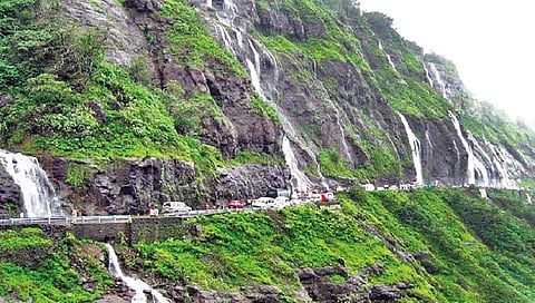 वेड लावणारा धबधब्यांचा स्वर्ग…‘माळशेज घाट’