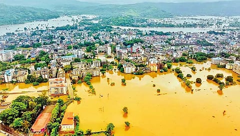 राज्यभर मुसळधार; कोकण, पश्चिम महाराष्ट्रासह विदर्भातही पावसाने उडवली दाणादाण