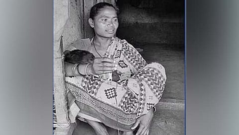 ४१.५ कोटी लोक दारिद्रयरेषेबाहेर