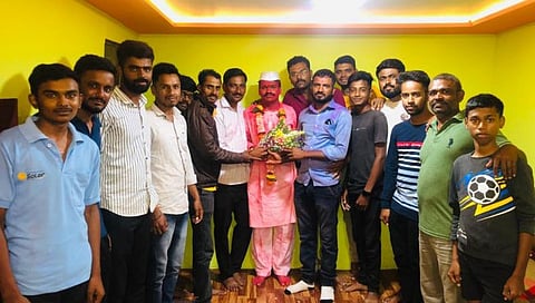 Nashik : शेतकऱ्याचा मुलगा बनला फौजदार! कारसुळच्या प्रशांत ताकाटे याची खडतर प्रवासातून यशाला गवसणी