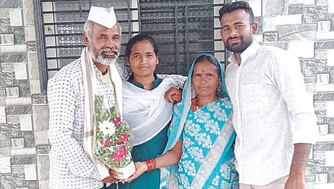 नाशिक : शैलाने आई-वडिलांच्या कष्टाचं चीज केलं, फौजदार पदाला घातली गवसणी