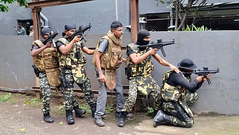 सिटी सेंटर मॉल परिसर (छाया: हेमंत घोरपडे)