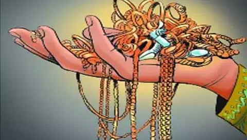 Jalgaon Crime : जिल्ह्यात चोरांचा सुळसुळाट, साडेसात लाखांचे दागिने लंपास