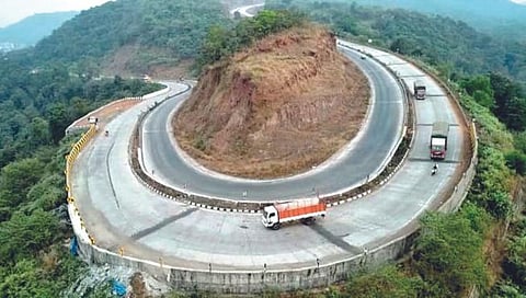 रत्नागिरी : चौपदरीकरणाने खुलले भोस्ते घाटाचे रुपडे!