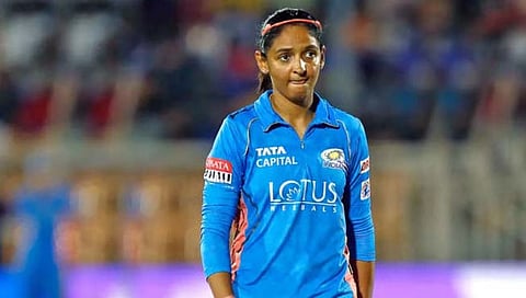 पंचांशी हुज्जत घातल्याबद्दल हरमनप्रीतला जबर दंड