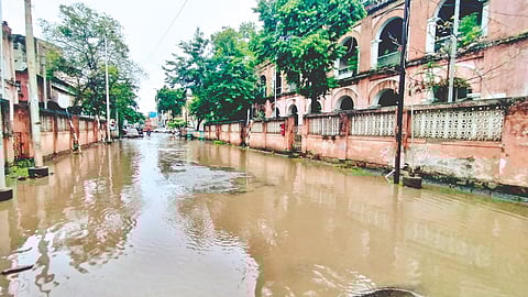 सांगली जिल्ह्यात सलग 17 तास ‘जोरधार’; जनजीवन गारठले