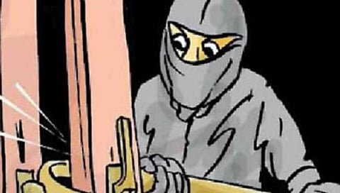 Jalgaon Crime : भुसावळ येथे पाच लाखांची घरफोडी