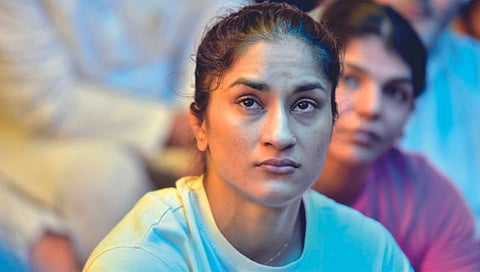 विनेश फोगटला मिळेना हंगेरीचा व्हिसा