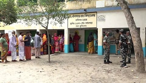 W. Bengal Panchayat Election 2023 : प. बंगालमध्ये मतदानवेळी हिंसाचार, ‘तृणमूल’च्या तीन कार्यकर्त्यांची हत्या