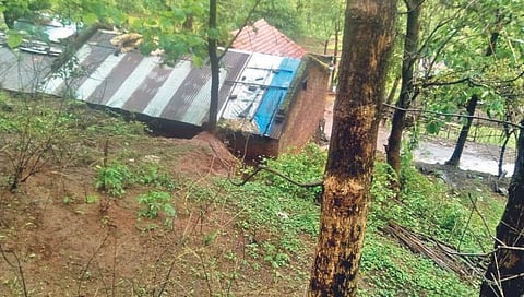 सातारा : बाटेवाडी, मसुगडेवाडी भूस्खलनाच्या छायेतच