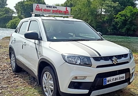 नगर: अकोले शहरात समर्थ मोटार ड्रायव्हिंग स्कूलकडुन संगणकीय प्रणालीचा दुरुपयोग