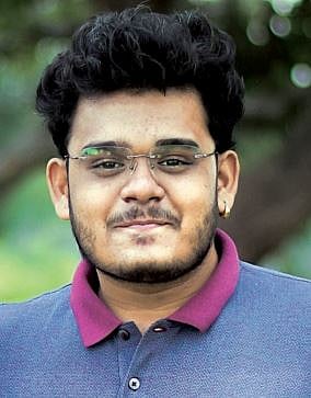 नगरच्या युवा वन्यजीव छायाचित्रकाराचा जगात डंका !