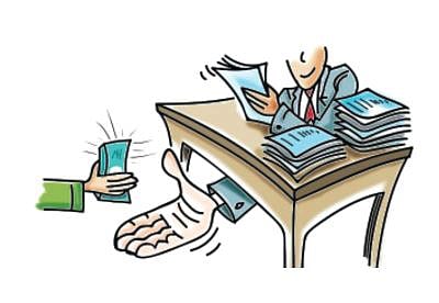 नाशिक : ७०० रुपयांची लाच घेताना वीज कर्मचारी ताब्यात