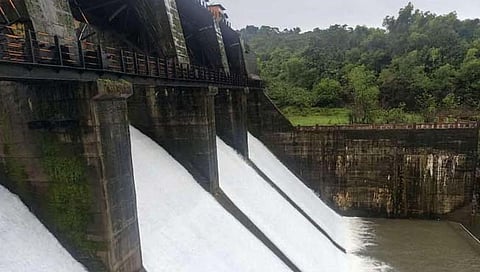 तिलारी धरणातील पाण्याचा विसर्ग सुरू