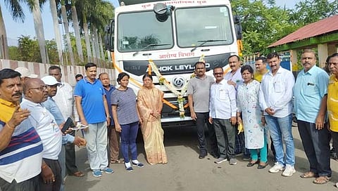 Dhule Municipal Corporation: आरोग्य विभागात दीड कोटीची वाहने दाखल