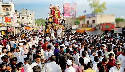 कर्जत : गोदड महाराज यात्रेत लोटला जनसागर