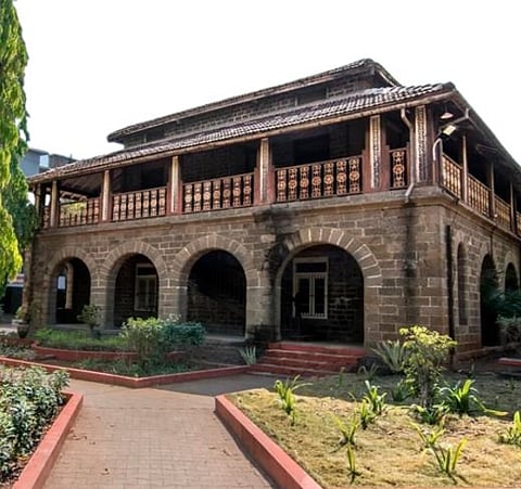 रानडे ट्रस्ट फेरफार महसूल अधिकार्यांना भोवणार !