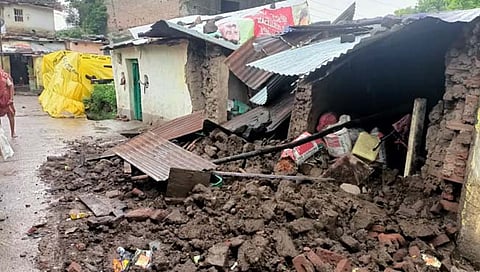 Hingoli Rain: जिल्हयात दीड महिन्यानंतर बरसला मान्सून, १० मंडळात अतिवृष्टी; भिंत कोसळून दोघे जखमी