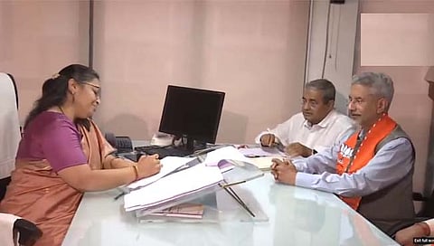 Dr S. Jaishankar: राज्यसभा निवडणुकीसाठी गांधीनगरमधून डॉ. एस जयशंकर यांचा अर्ज दाखल