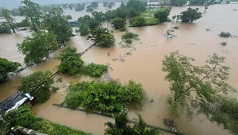 महाड-पोलादपूर शहरात पूर