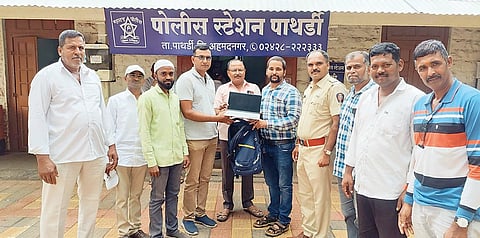 पाथर्डी तालुका : 85 हजारांचा लॅपटॉप, मोबाईल केला परत!