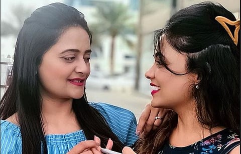 Prarthana Behere with sister