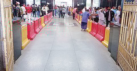 पुणे रेल्वे स्थानकावर ‘फ्री वे’; प्रवाशांकरिता नियोजन
