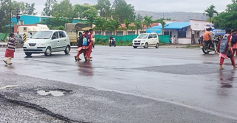 पुणे-सातारा महामार्गावरील खेड-शिवापूरातील विद्यार्थ्यांचा जीव ‘राम भरोसे’