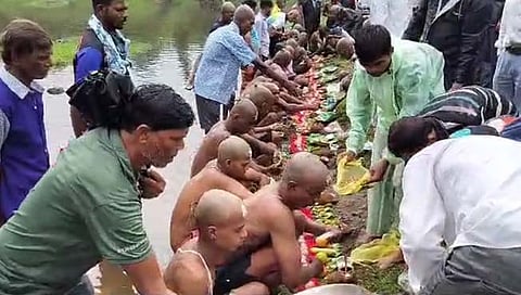 Irshalwadi landslide| इर्शाळवाडी दुर्घटना: शासकीय इतमामात मृतांवर सामूहिक दशक्रिया, उत्तरकार्य विधी