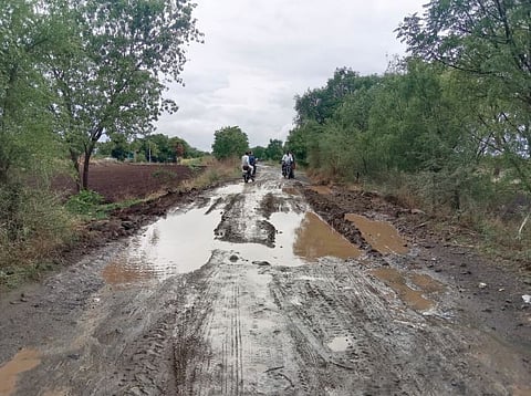 Pune News : मांदळेवाडी ते कान्हुर मेसाई रस्त्याची दुरवस्था