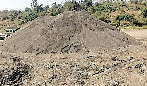 शिरूरचा वाळू प्रश्न विधिमंडळात गाजला