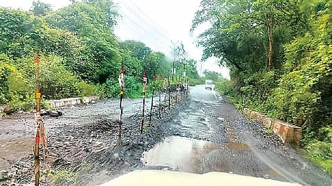 पानशेत रस्त्यावरील सोनापूर पूल पुन्हा खचला