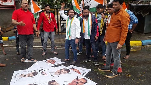 Maharashtra NCP Crisis: जयंत पाटील, जितेंद्र आव्हाड यांच्या फोटोला जोडे मारून निषेध