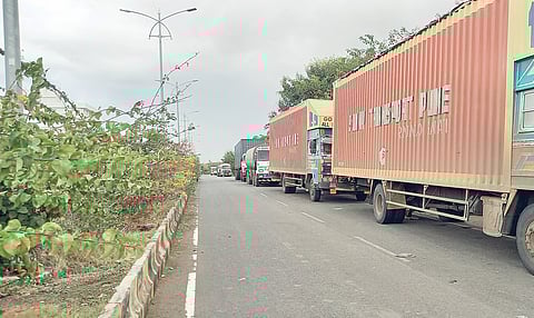 कुरकुंभ एमआयडीसीतील पार्किंगच्या अधिकृत भूखंडांची केली विक्री