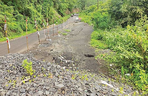 वेल्हे : सोनापूर पुलाच्या कामाला मुहूर्त मिळेना