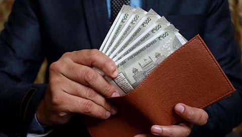 Salary hike in India | देशात यंदा कोणत्या क्षेत्रात किती पगारवाढ?, एंट्री लेव्हल कर्मचार्यांची काय स्थिती, वाचा फाउंडिटचा रिपोर्ट