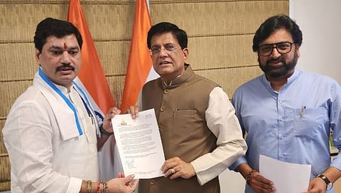 Onion news :महाराष्ट्रातील २ लाख मेट्रिक टन कांदा केंद्र खरेदी करणार: पियूष गोयल यांची घोषणा