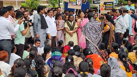 जळगाव :अल्पवयीन मुलीवर अत्याचार; भडगावात संतप्त नागरिकांचा मूक मोर्चा