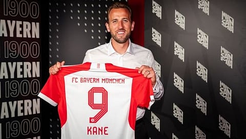 Harry Kane Transfer | इंग्लंडचा कॅप्टन हॅरी केन बायर्न म्युनिकसोबत करारबद्ध, दरवर्षी मिळणार २२७ कोटी