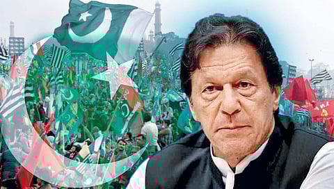 आंतरराष्ट्रीय : पाकिस्तानात लोकशाहीची कसोटी