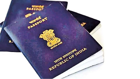 E-passport : दोन महिन्यांत मिळणार चिप बसवलेले ई-पासपोर्ट