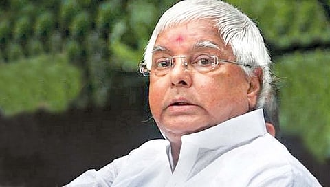 लालू बॅडमिंटन खेळतात, मग जामीन कशासाठी? सीबीआयच्या वकिलांचा दावा