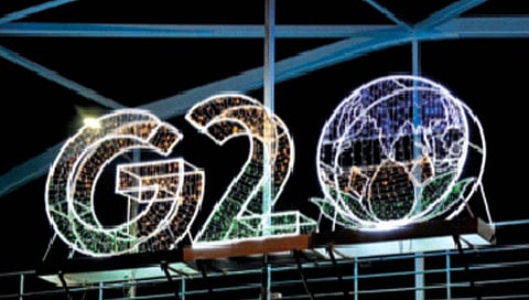 देशांतर्गत 160 विमाने रद्द