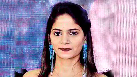 कोल्हापूर : ‘ए. एस. ट्रेडर्स’च्या अॅडमिन महिलेला अटक